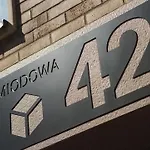 Golden Honey Apartments